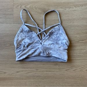 Lululemon sports bra
